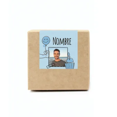 Trébol de la Suerte en Cajita Kraft Personalizada para Cumpleaños frontal Trébol de la Suerte en Cajita Kraft Personalizada para Cumpleaños frontal