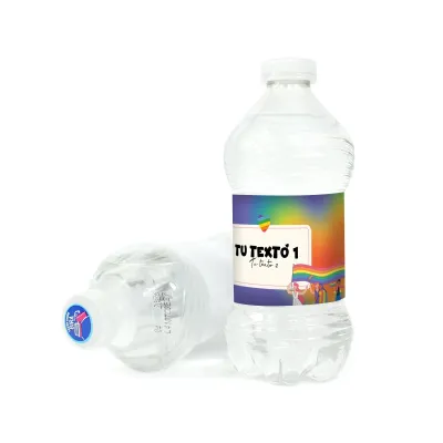 Agua Personalizada para el Día del Orgullo tumbada