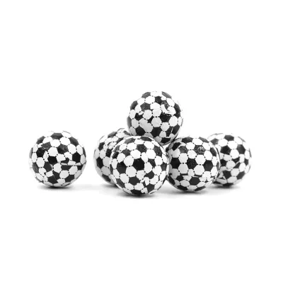 Balones de Fútbol de Chocolate en Latita Personalizada para Detalla de Comunión contenido