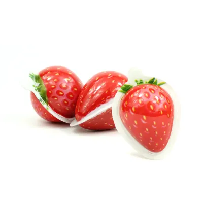 Chicles XL de Fresa en Bolsita de Celofán Personalizada para Detalle de Bautizo contenido