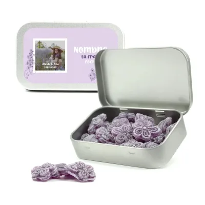 Caramelos Violetas en Cajita Metálica Rectangular Personalizada para Detalle de Comunión