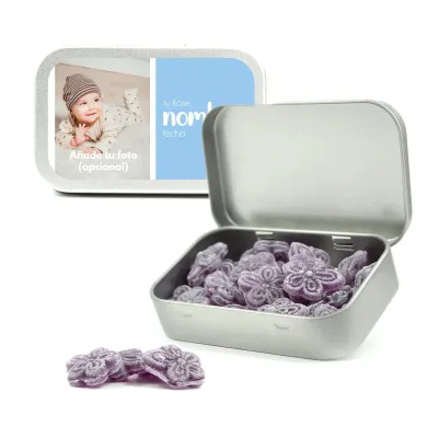 Caramelos Violetas en Cajita Metálica Rectangular Personalizada para Detalle de Bautizo