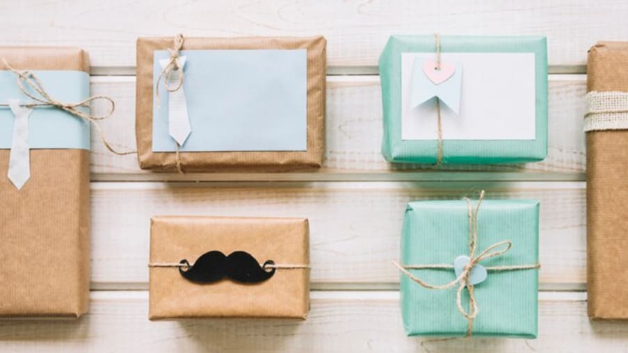 que regalar a un niño o niña que toma la comunión interior 1