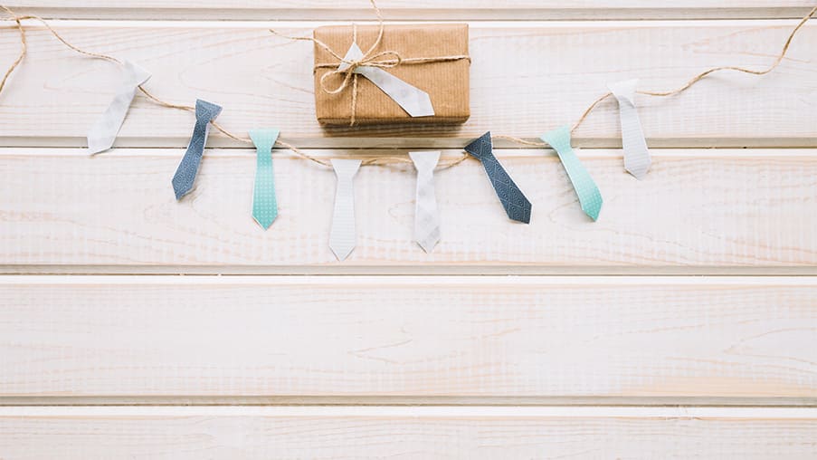 que regalar a un niño o nila que toma la comunión interior 2