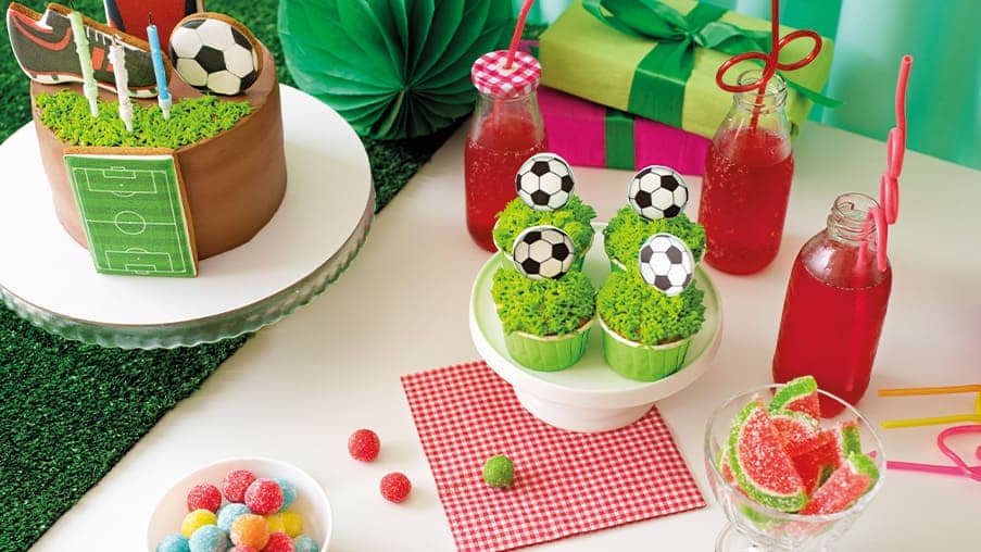 Mesa dulce para Comunión: vintage, fútbol, animales, precios y mucho más interior 1