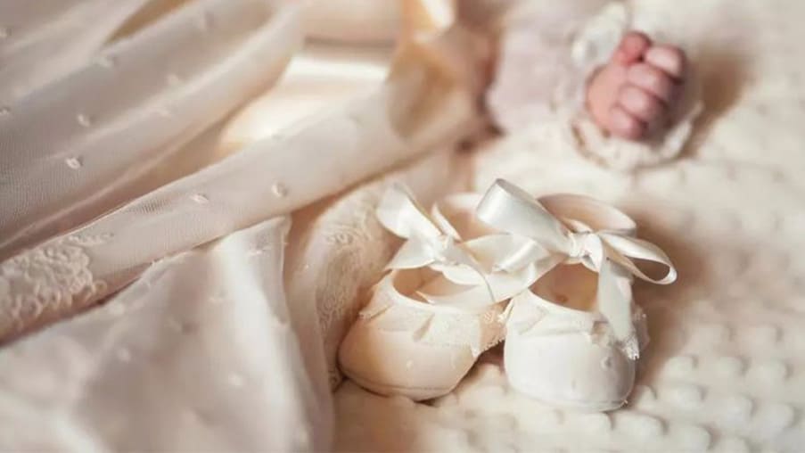 a que edad se bautiza un bebe interior 2