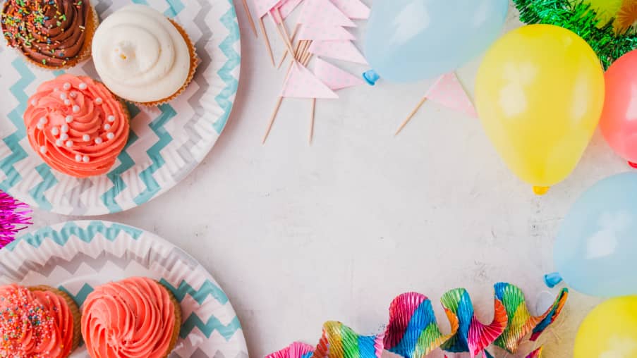 Todo para Cumpleaños Infantiles: decoración, merienda, catering, picoteo, tartas y animación interior 2