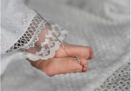 Cómo organizar un Bautizo: planificación, lugar, invitados, detalles y más